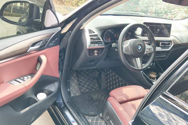 Used BMW X3 2023 Restyled xDrive30i Leading Edition M Night Sky Package
