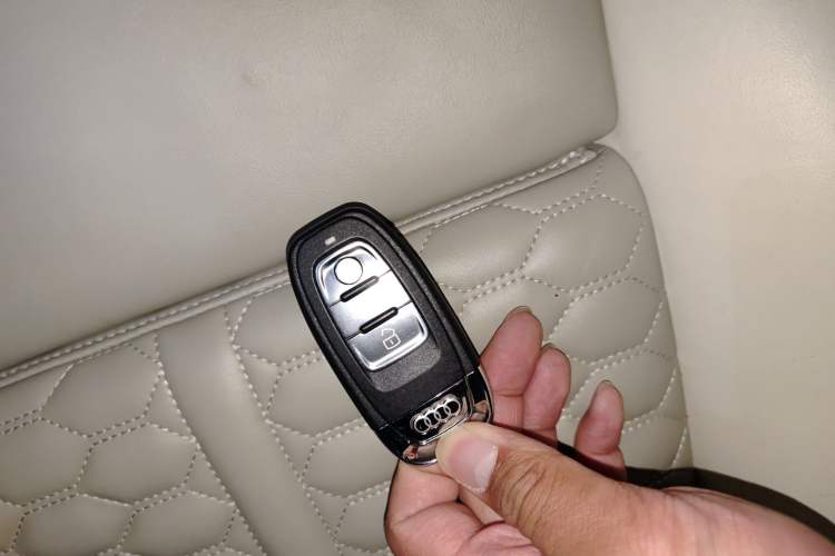 Used Audi RS 5 2013 RS 5 Cabriolet
