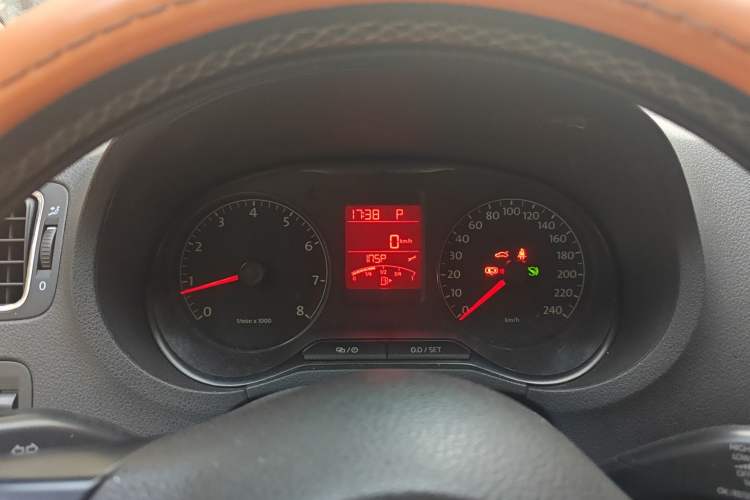 Used Volkswagen Polo 2012 1.6L Cross Polo Automatic Transmission