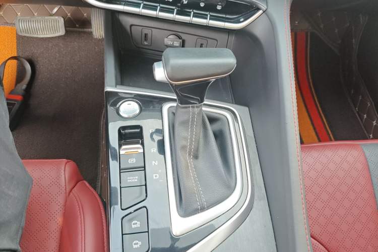 Used CHANGAN Eado 2021 PLUS Blue Whale NE 1.4T GDI DCT Prestige Model Gear Lever