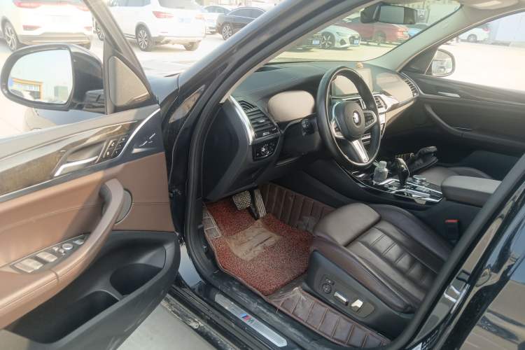 Used BMW X3 2020 xDrive30i Luxury Model with M Sport Package
