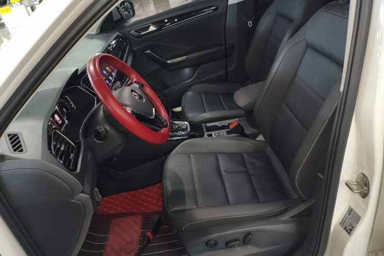 Used Volkswagen T-ROC 2021 280TSI DSG Two-Wheel Drive Comfort Connect Edition Left Front Seat