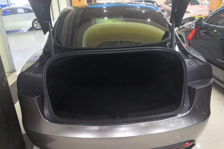 Used Tesla Model 3 2023 Rear-Wheel-Drive Version