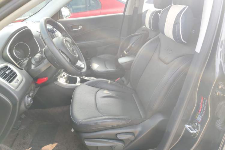 Used Jeep Compass 2017 200T Automatic Family Edition
