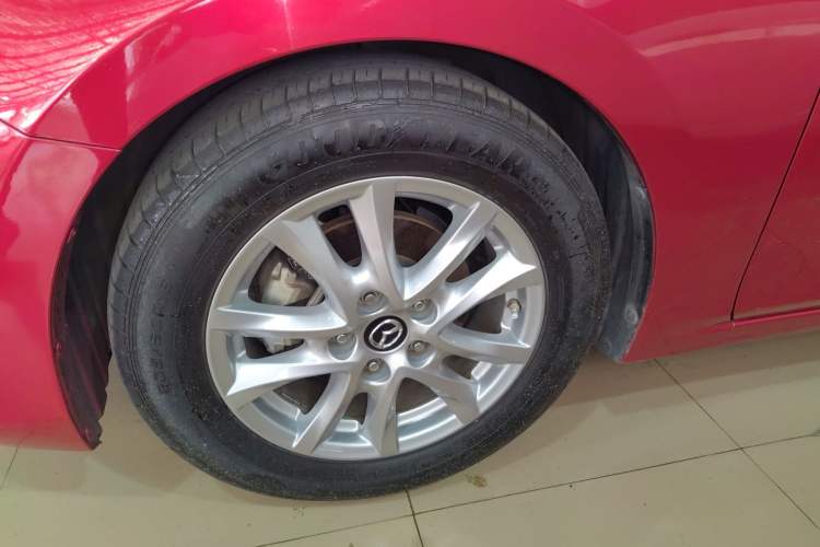 Used Mazda 3 Axela 2017 Sedan 1.5L Automatic Luxury Model Emission Standard China V Left Front Wheel Hub