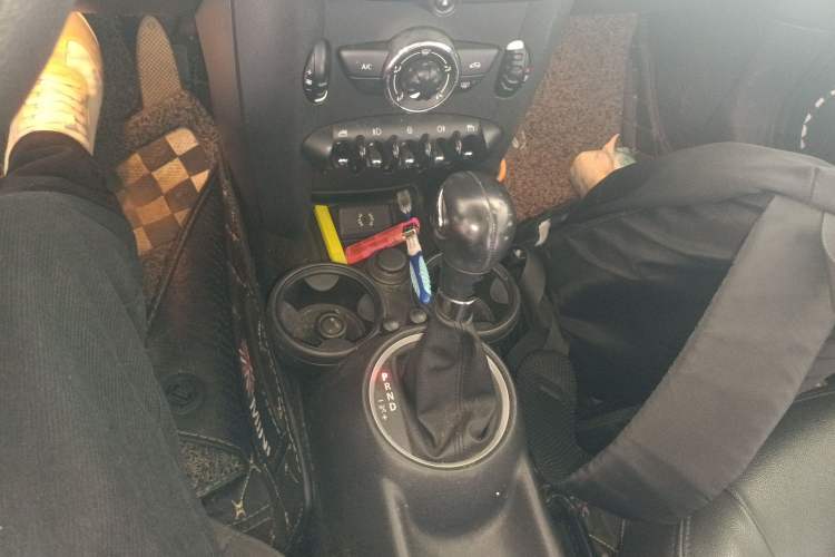 Used MINI Clubman 2011 1.6L ONE Gear Lever