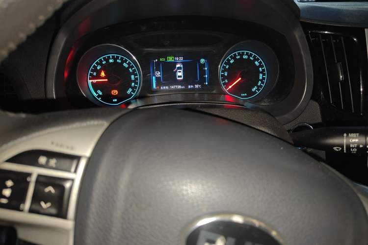 Used BYD e5 2017 300 e-Comfort Edition Instrument Cluster