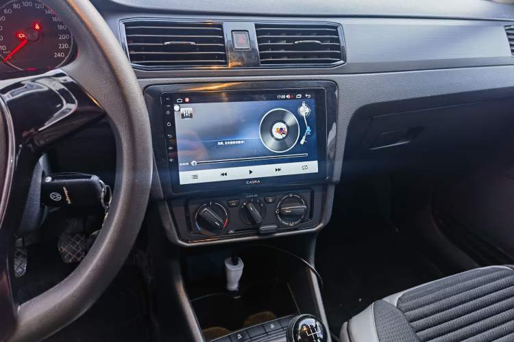 Used Volkswagen Santana 2021 1.5L Manual Fashion Edition Audio And AC Panel