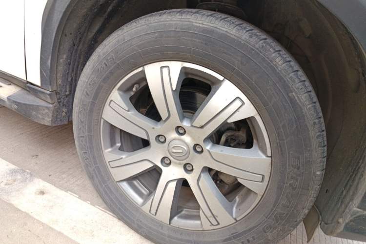 Used GAC Trumpchi GS7 2017 320T Two-Wheel-Drive Luxury Smart Connectivity Model
