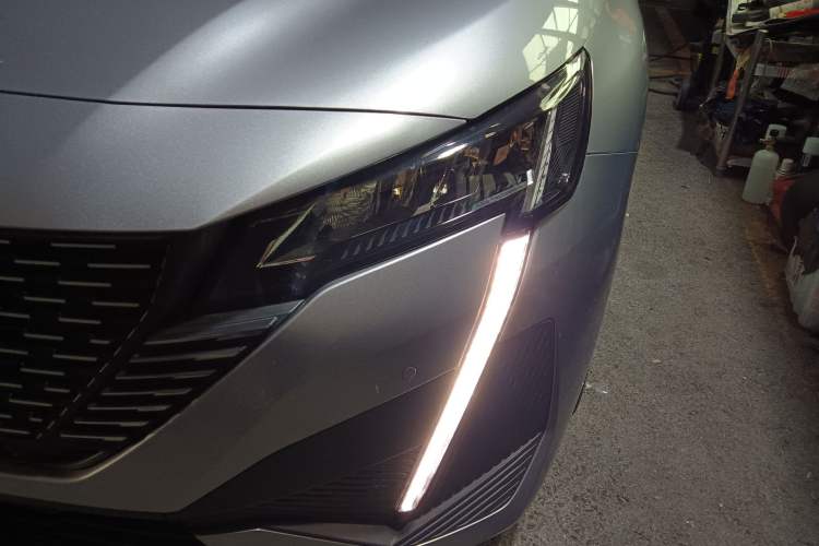 Used Peugeot 408 2022 1.6T Light-Chasing Edition
