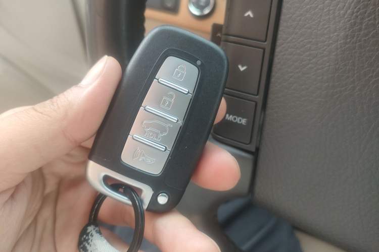 Used Kia Borrego 2015 3.8L Luxury Edition China IV