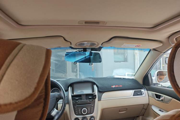 Used Buick Excelle 2013 1.5L Manual Classic Model
