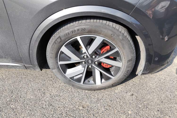 Used Li Auto L8 2023 Pro Model
