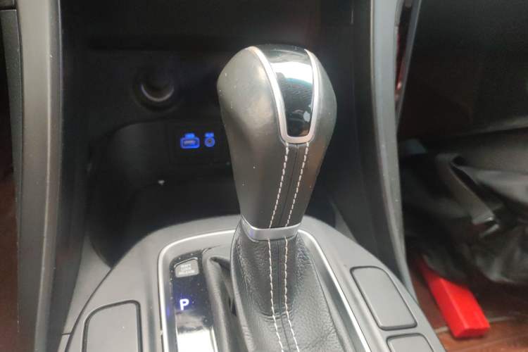 Used Hyundai Santa Fe 2017 2.0T Automatic All-Wheel Drive Smart 7-Seater
