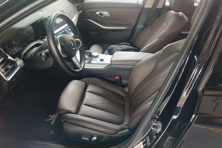 Used BMW 3 Series 2022 325i M Sport Night Edition Package Left Front Seat