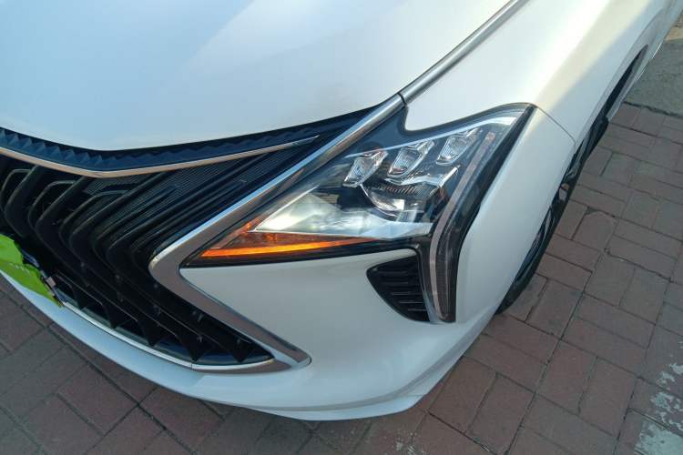 Used FORTHING Yacht 2022 1.5T DCT Chasing-the-Waves Edition