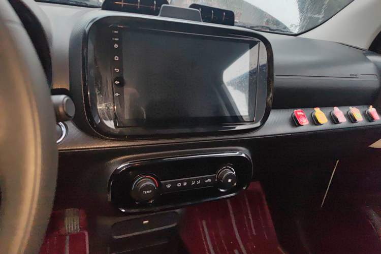 Used Roewe Clever 2022 311km QiQi BoBo Edition
