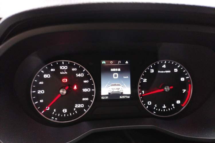 Used Roewe i5 2019 1.5L Manual 4G Connected Langyue Edition
