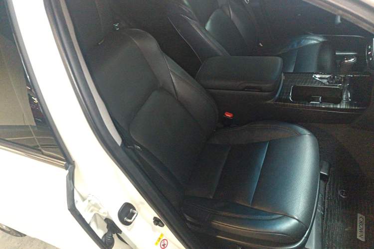 Used Toyota Crown 2015 2.0T Fashion Edition Right Front Seat