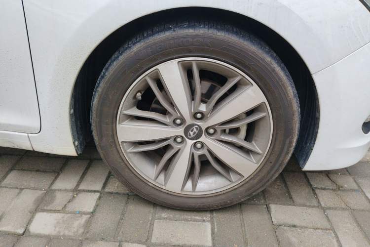 Used Hyundai Mistra 2016 1.6T Automatic Flagship TOP Model Right Front Wheel Hub