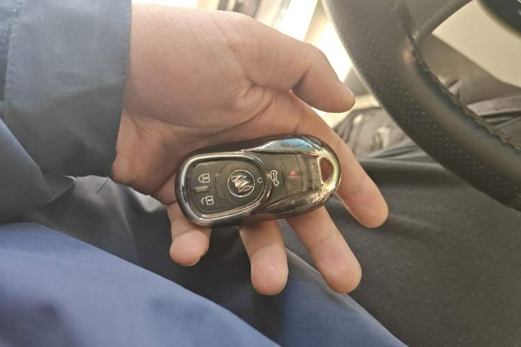 Used Buick GL8 2023 Land Executive Class Smart Enjoyment Model