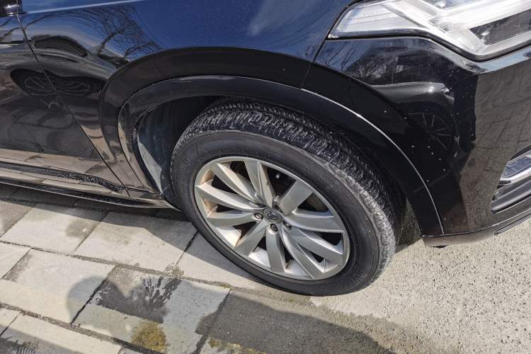 Used Volvo XC90 2017 T6 Zhiyi Edition 5-seater Right Front Wheel Hub