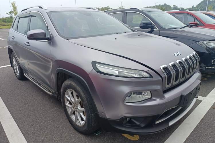 Used Jeep Cherokee 2016 2.4L Professional Edition