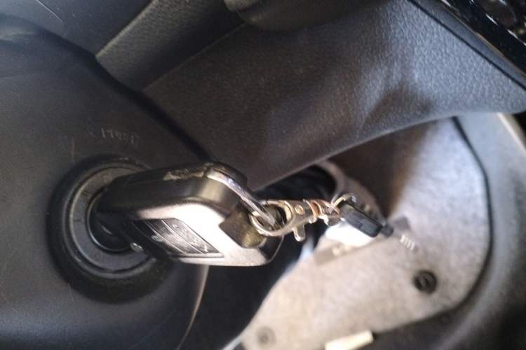 Used Honda Vezel 2017 1.5L CVT 2WD Comfort Model Vehicle Key