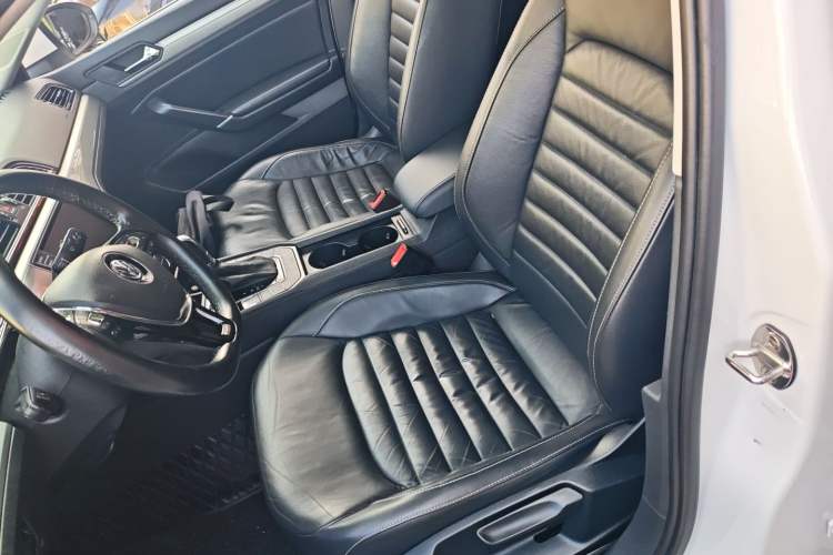 Used Volkswagen Lamando 2018 280TSI DSG Comfort Edition
