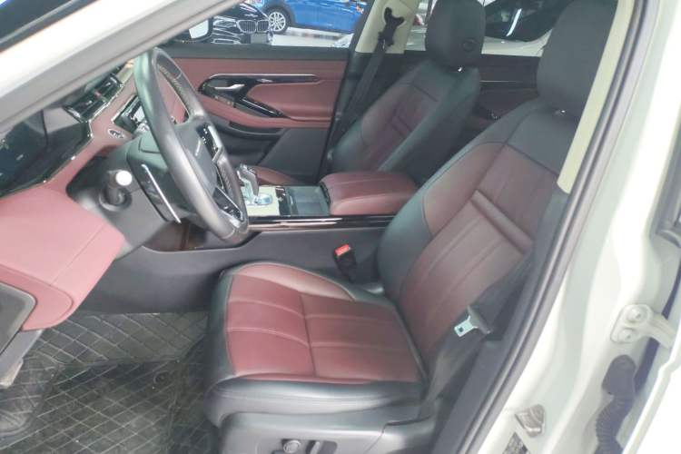 Used Land Rover Range Rover Evoque 2023 Aurora L 249 PS Luxury Edition