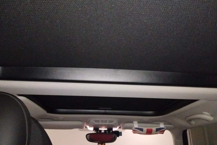 Used MINI 2017 1.5T COOPER Limited Edition in Ice Blue Headliner