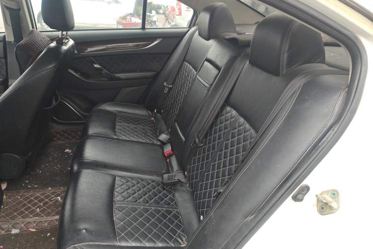 Used Zotye Z500 2015 1.5T Manual Luxury Model