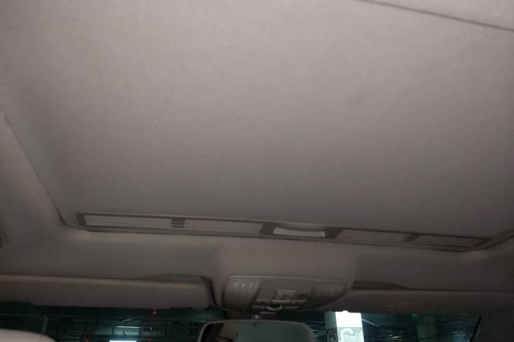 Used Mercedes-Benz E-Class 2010 E 200 CGI Elegant Model