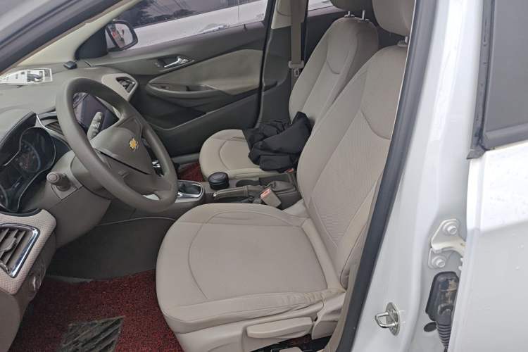 Used Chevrolet Cruze 2015 1.5L Automatic Fashion Navigation Edition
