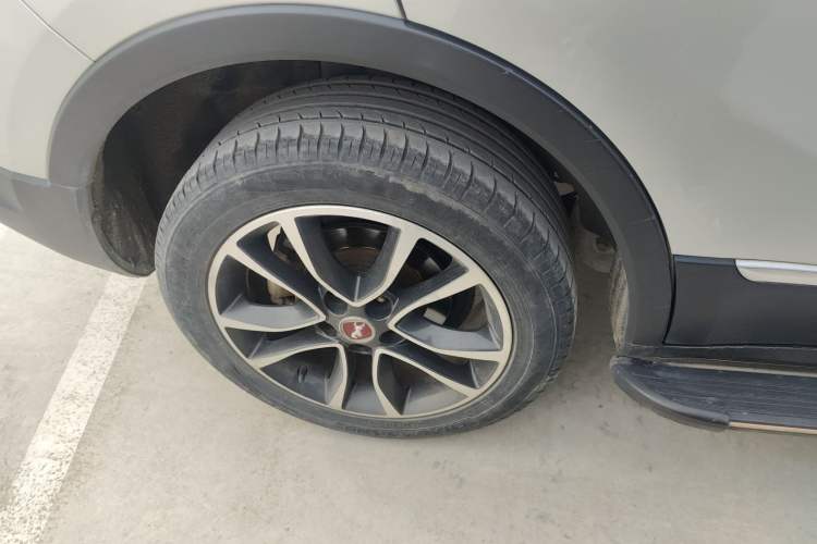 Used Hanteng X5 2018 1.5T CVT Luxury Edition Exterior 5