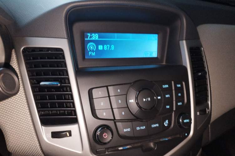 Used Chevrolet Cruze 2013 1.8L SE AT
