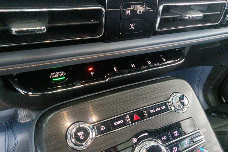 Used Lincoln Nautilus 2021 2.0T Four-Wheel Drive Luxury Edition