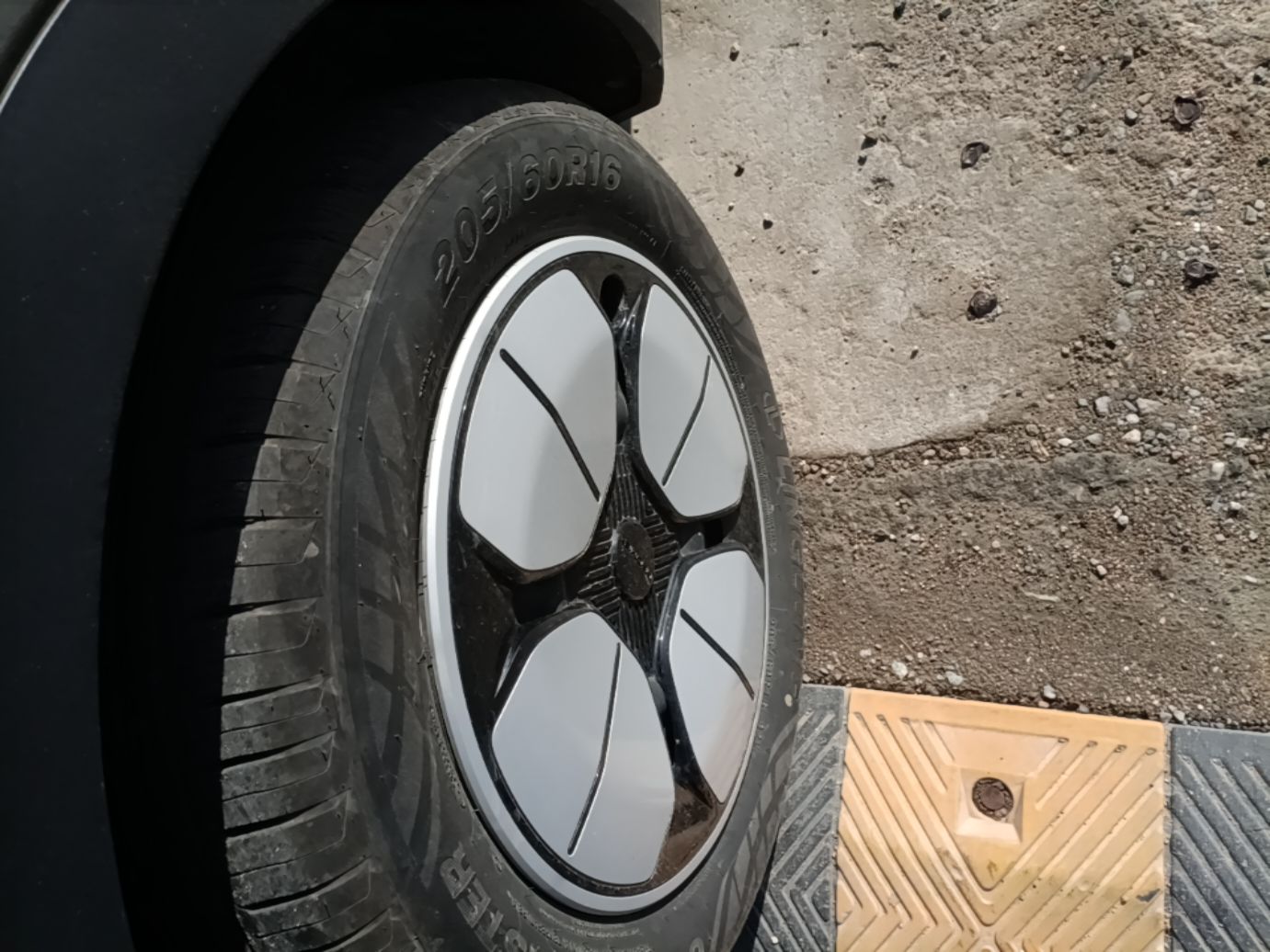 Geely Galaxy Geome 2025 310km Youth Edition — снимка 10