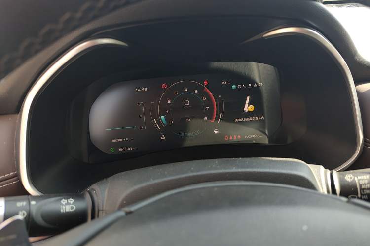 Used Wey VV6 2021 2.0T Two-Wheel Drive Smart Plus
