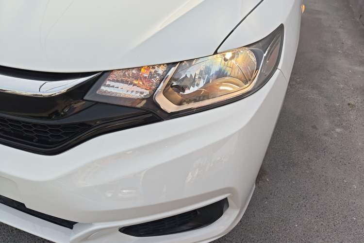 Used Honda Fit 2018 1.5L CVT Comfort Sunroof Version Left Front Headlight