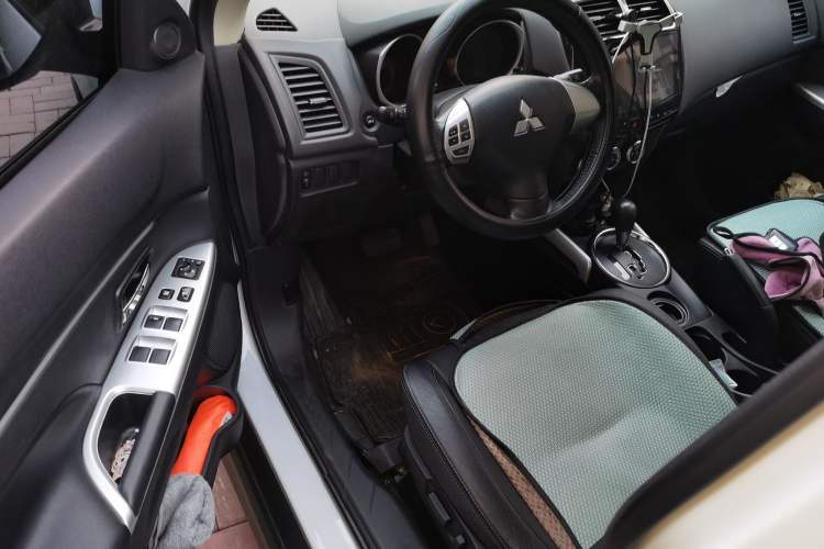 Used Mitsubishi ASX 2018 2.0L CVT Two-Wheel Drive Deluxe Edition
