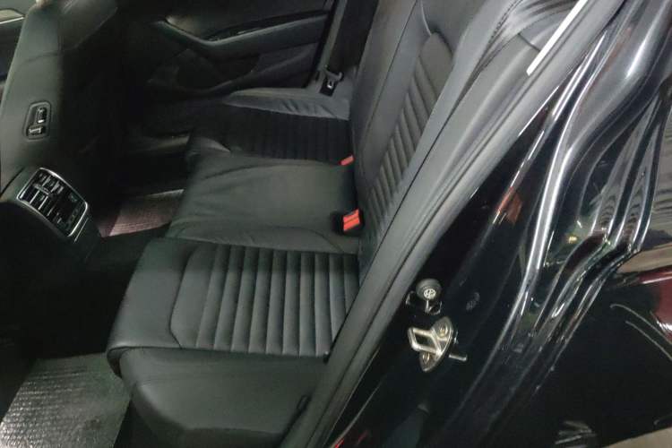 Used Volkswagen Magotan 2019 330TSI DSG Luxury Model China V Standard