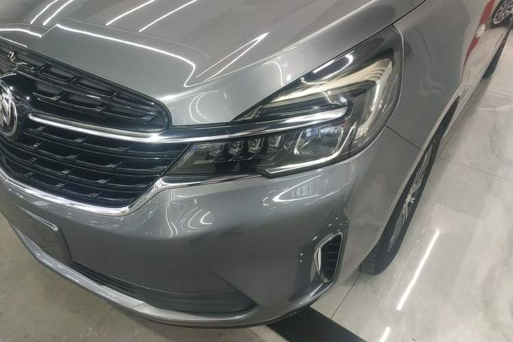 Used Buick GL8 2021 Land Cruiser Executive Class 652T Luxury Model
