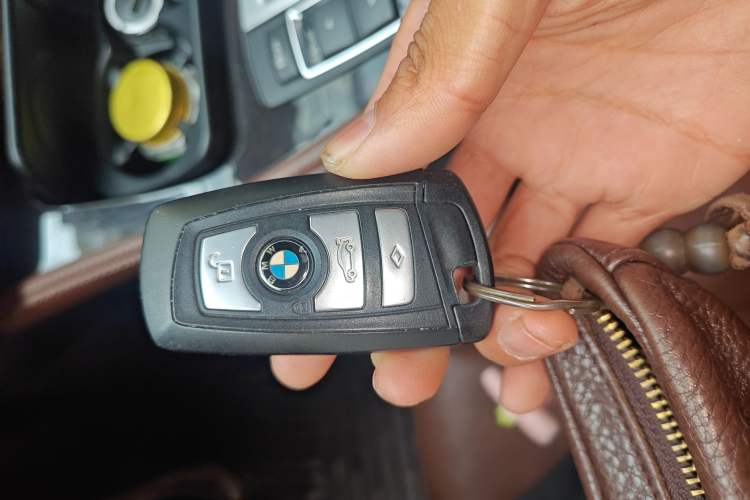 Used BMW 5 Series 2012 530i Sport Touring
