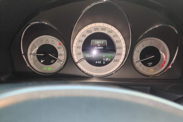 Used Mercedes-Benz GLK-Class 2013 GLK 300 4MATIC Luxury Model