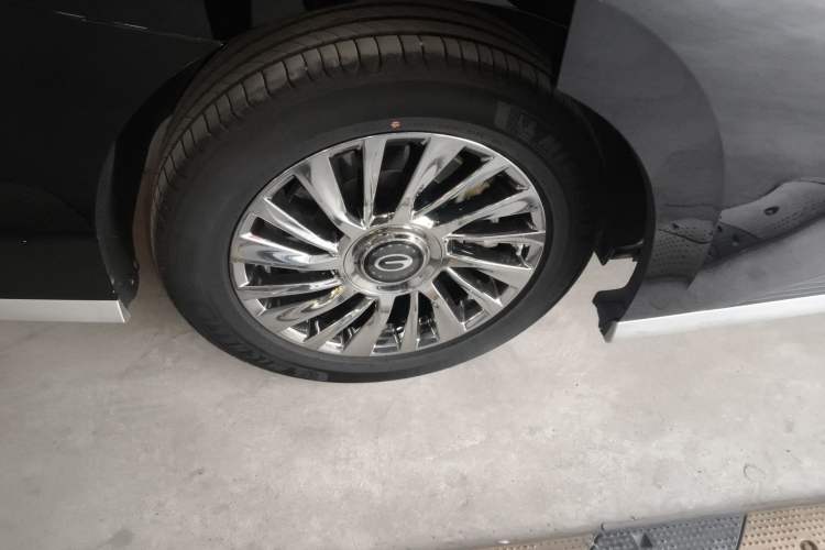 Used GAC Trumpchi M8 2023 Zongshi Series 400T Ultimate Edition Exterior 5