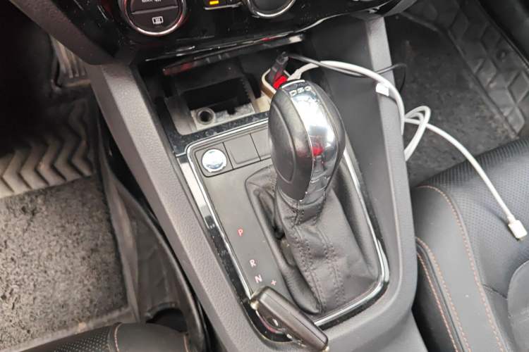 Used Volkswagen Sagitar 2015 230TSI Automatic Luxury Model