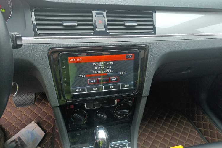 Used Volkswagen Bora 2014 1.6L Automatic Fashion Model