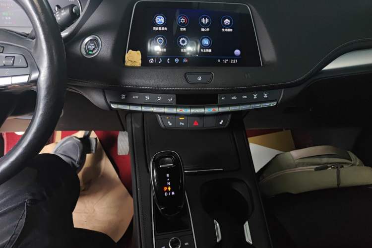 Used Cadillac XT4 2021 28T Two-Wheel Drive Leading Version
