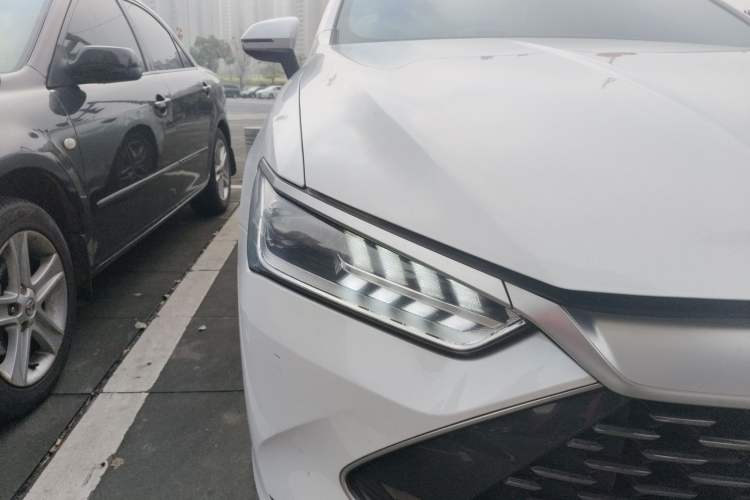 Used BYD Qin PLUS 2024 HONOR Edition DM-i 120KM Leading Model Right Front Headlight